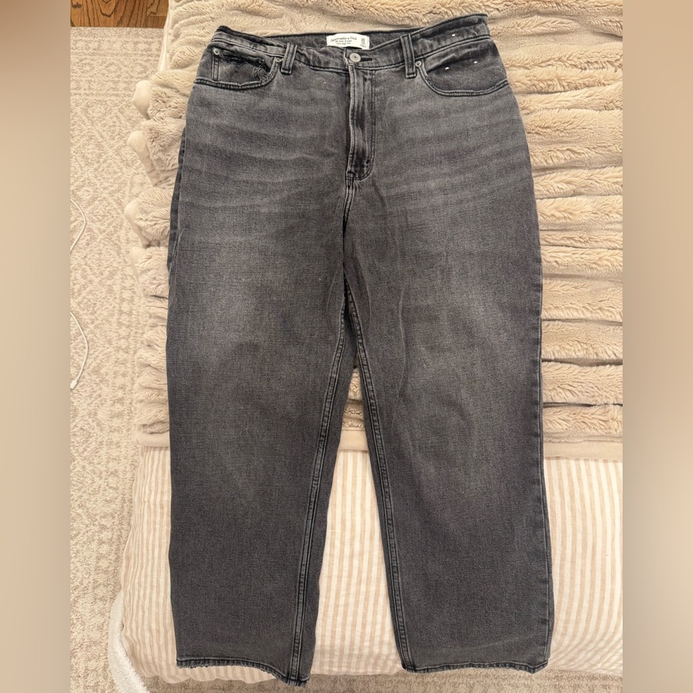 Abercrombie & Fitch Ankle Straight Ultra High Rise Jeans